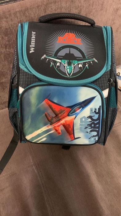 Рюкзак школьный