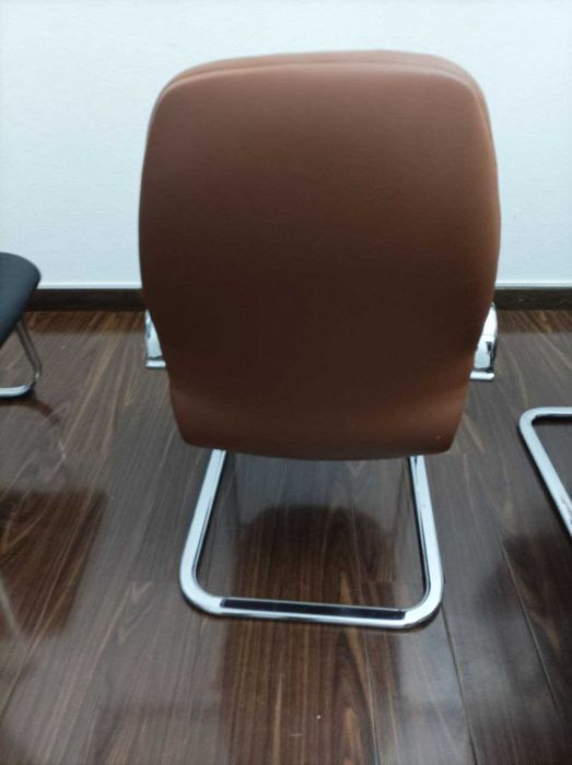 Кресло посетительское MASTINO F385 коричневый