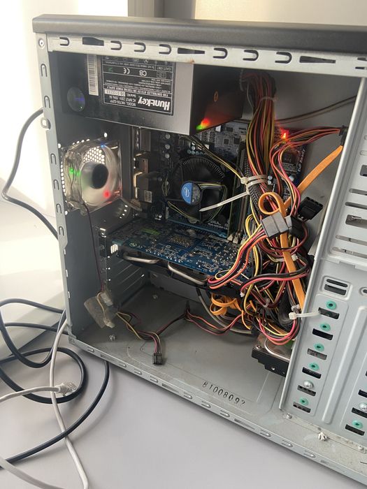 Офисный компьютер