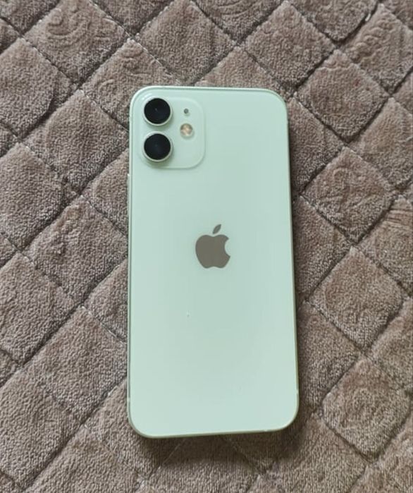 Продам Iphone 12 64 gb