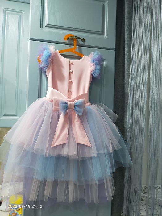 Продам детское платье