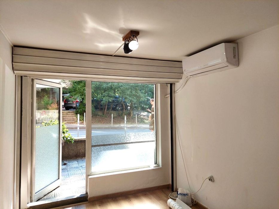 Дава се под наем Магазин в София, Лозенец - 31 кв.м за 350 € - Снимка #1