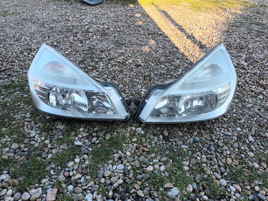 ляв и десен фар за рено еспейс 4 RENAULT ESPACE IV