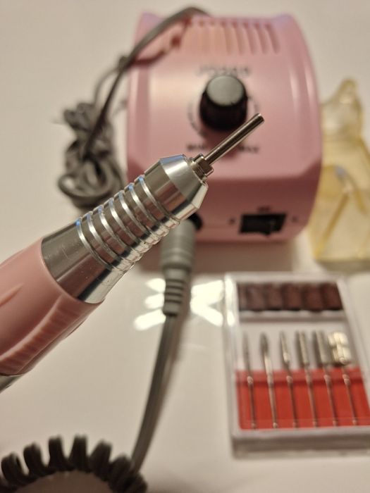 Freza electrica de unghii