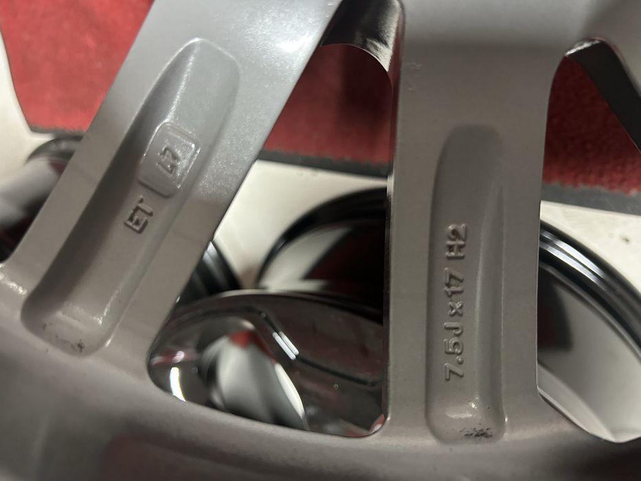 17 цола 5х112 VW Passat  Golf Skoda  Octavia Seat Audi 3