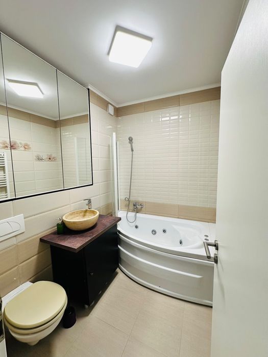 Apartament 2 camere si gradina, de închiriat