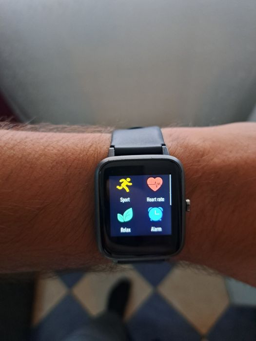 Smartwatch H76  1.57inch