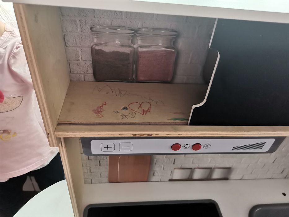 Дървена кухня от Лидъл