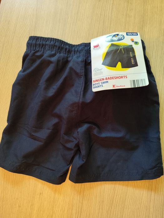 Чисто нови бански за момче