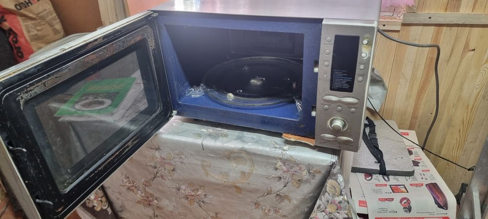 Микроволновая печь 2 в 1.