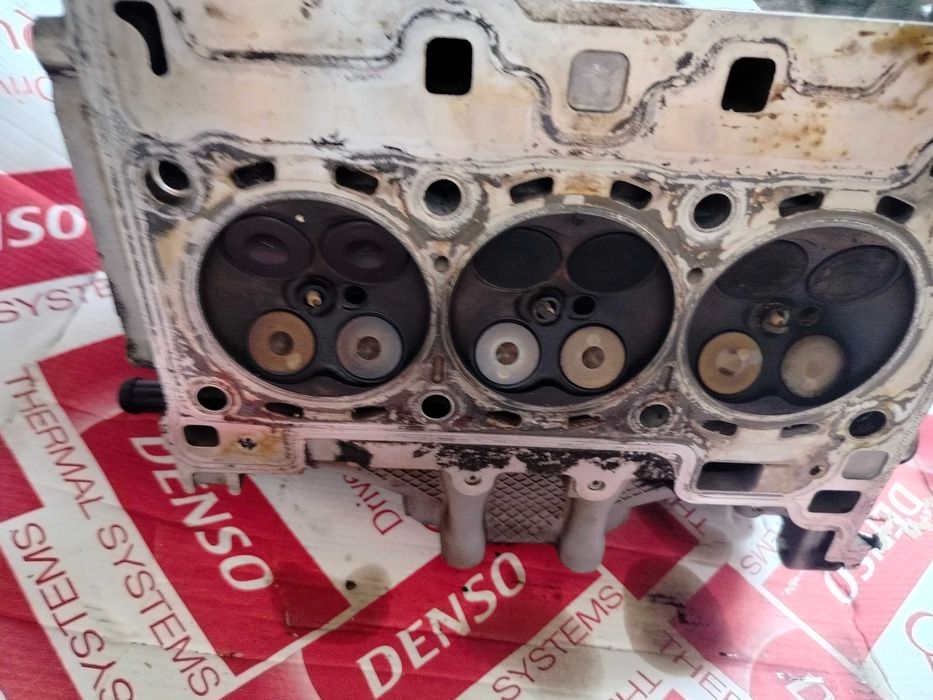 Оборудвана глава за ford b max 1000cc,100hp; 2013год.