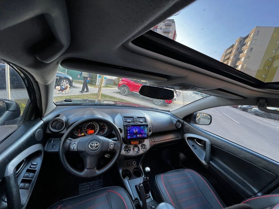 RAV 4 - 2008 // 2.2 Diesel  4x4 // Fara rugina!