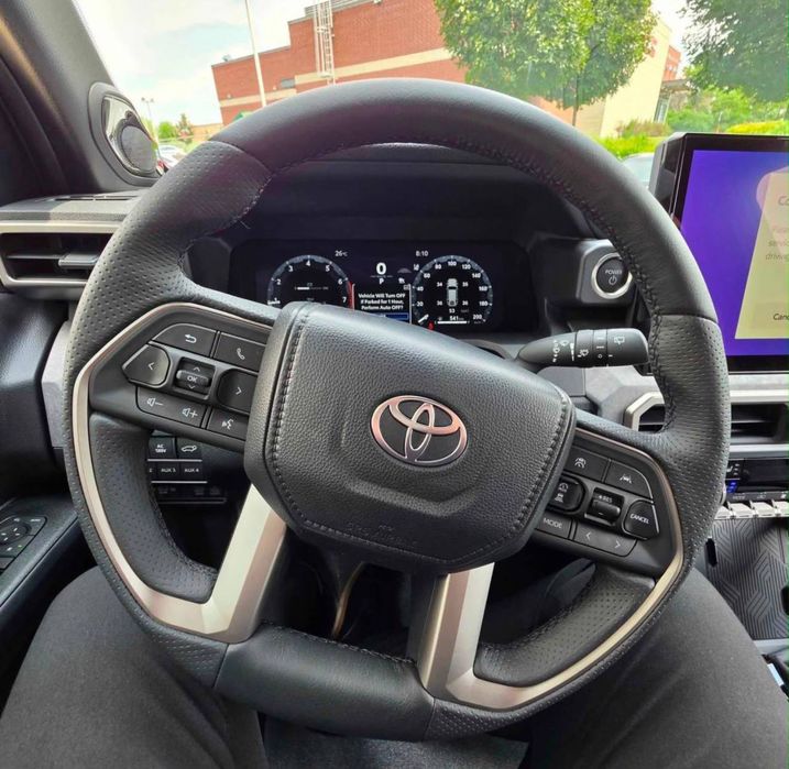Toyota Tacoma Trailhunter Hybrid 2026