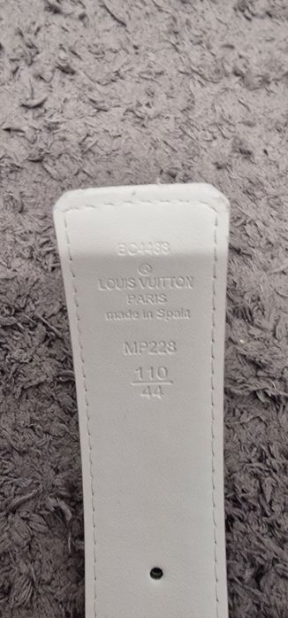 Curea Louis Vuitton Prism