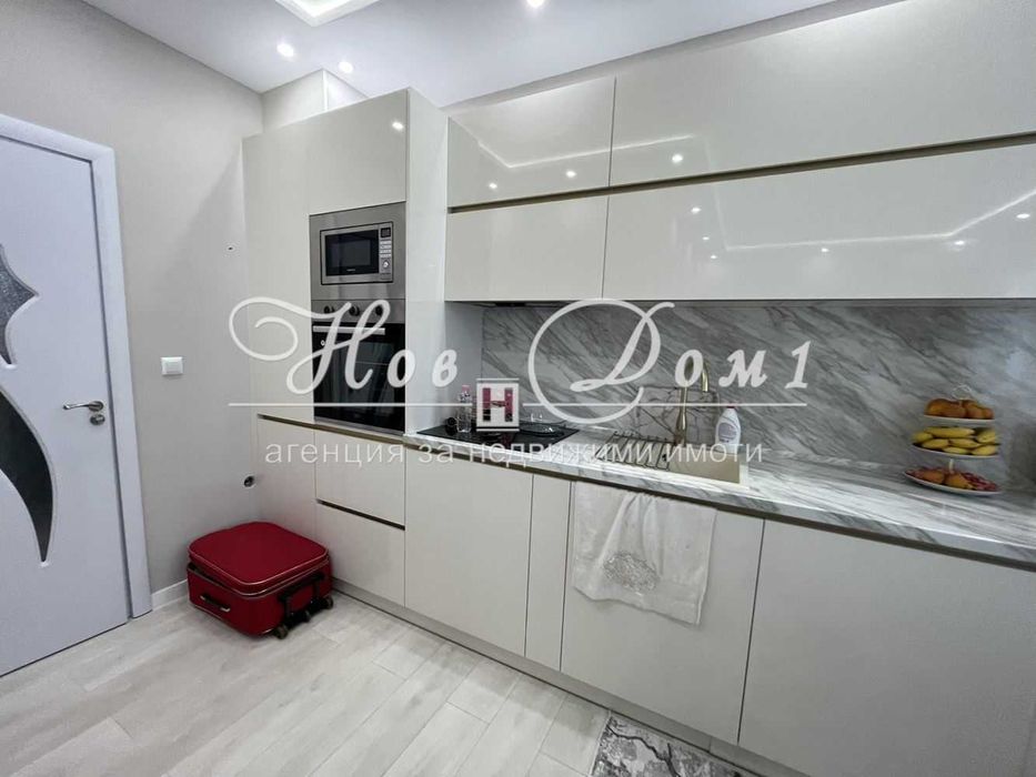 Дава се под наем Тристаен апартамент в Варна, Кайсиева градина - 74 кв.м за 765 € - Снимка #4