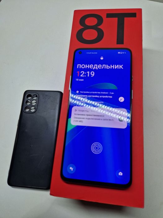 Продам One plus 8T