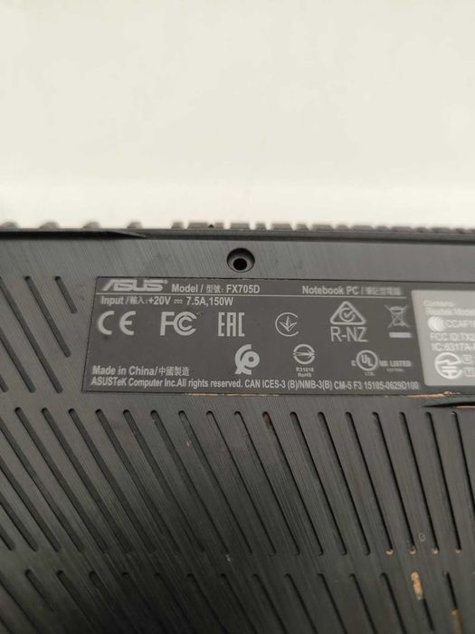 Laptop Gaming ASUS TUF FX505D | Ryzen 7 3750H | GTX 1650 AGP Amanet