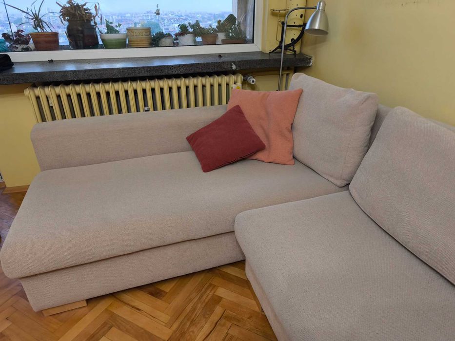 Ъглов разтегателен диван, 310лв