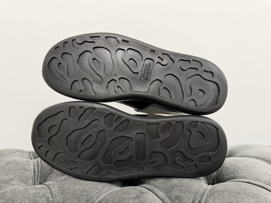 Alexandef mcqueen Oversized Sneaker 3-D Black White