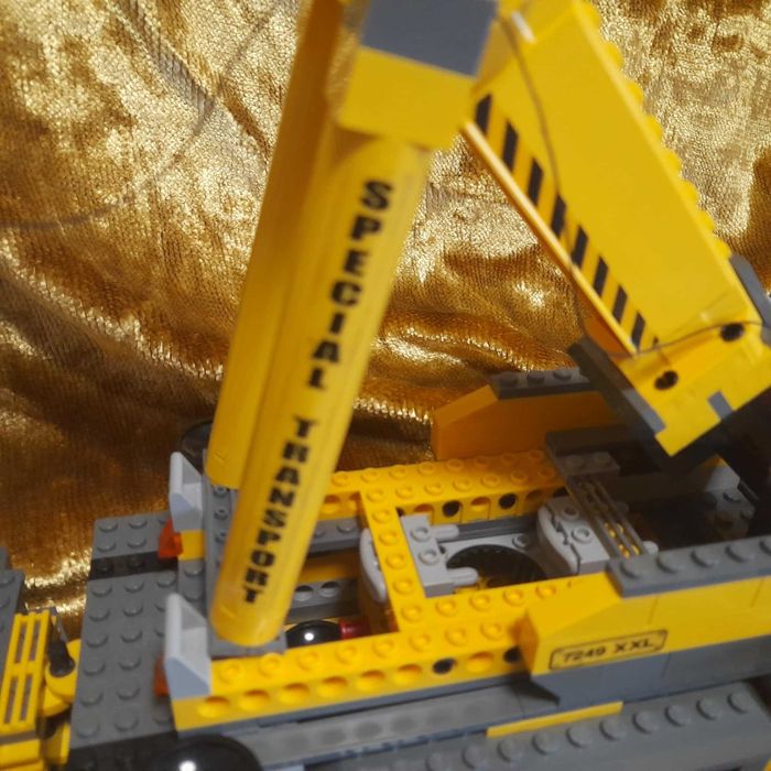 7249 LEGO добре забазено