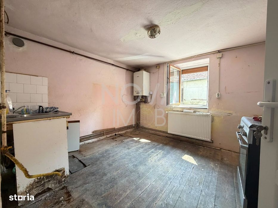 Casa individuala de vanzare cu COMISION 0, Zona Lazaret / Lupeni