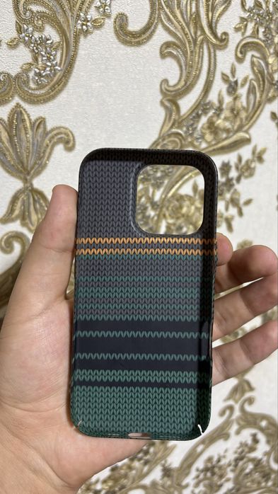 Iphone 16pro uchun chexol kimga kerak bolsa yozsin arzon qib beraman