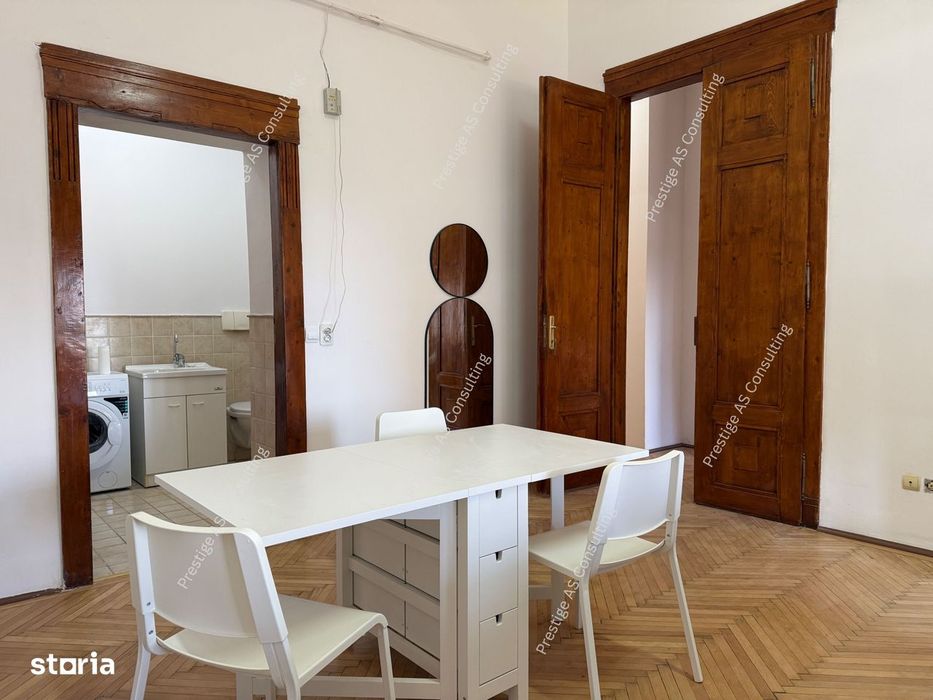 Apartament Patrimonial 150 mp | Balcon cu vedere directa spre Piata Vi — fotografia 1