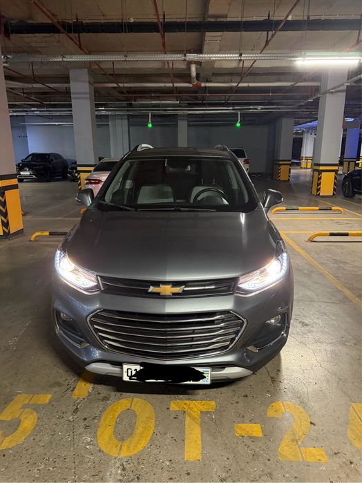 Срочно продается Tracker Premier