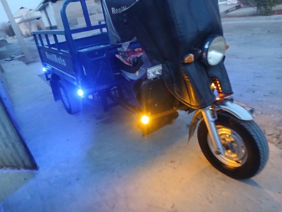 Real moto sotiladi xolati alo.