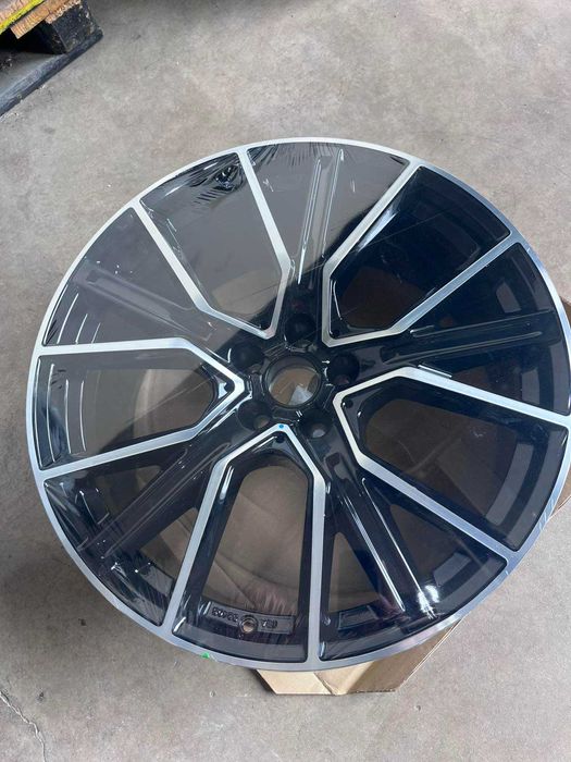 Нови джанти за Audi Q7 9JX21 5x112 ET22