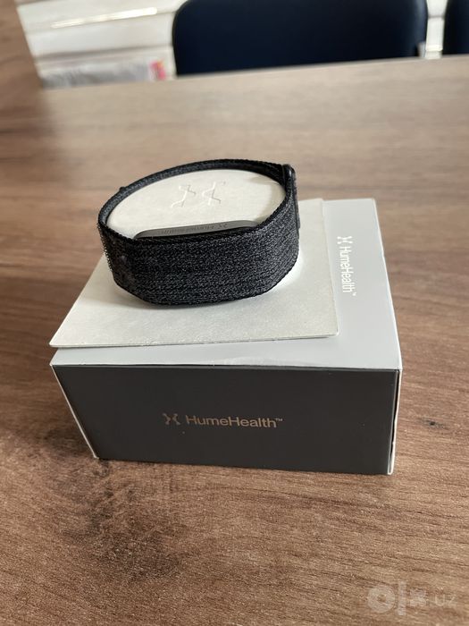 Hume Band 2.0 — Fitness & Health Tracker фитнес-браслет