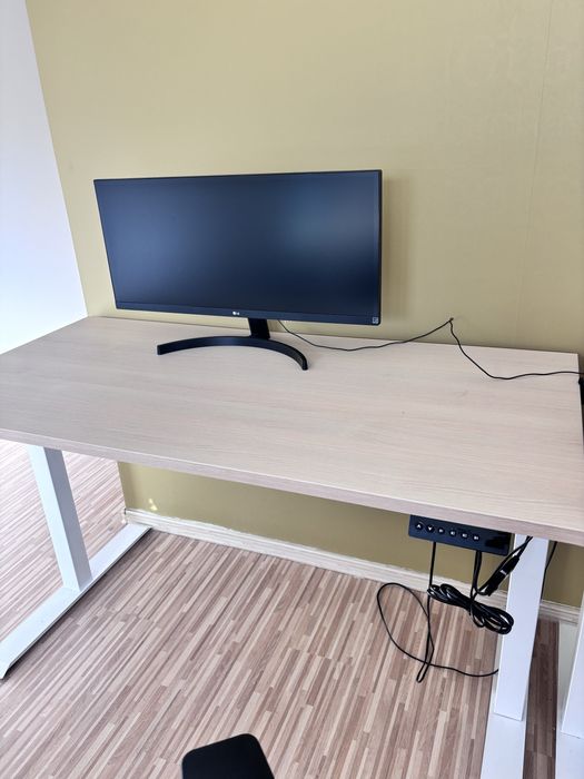 Birou reglabil electric pe inaltime ( 8 bucati )