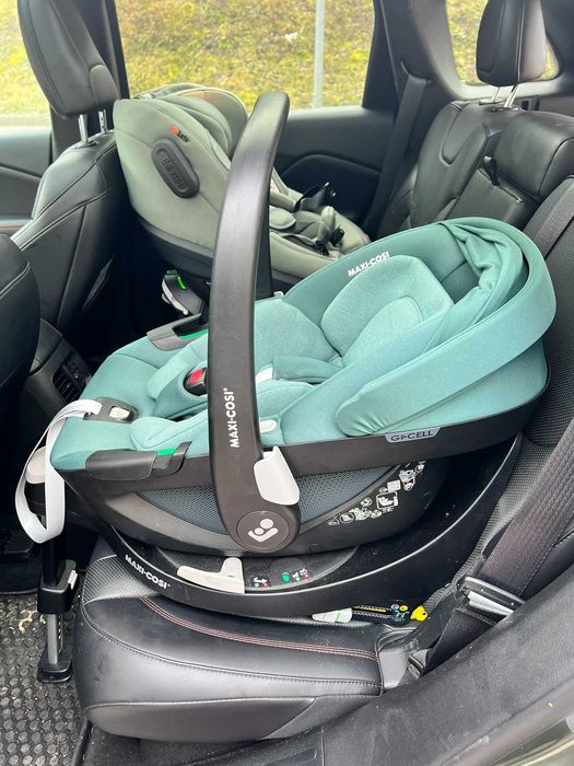 Scoica auto Maxi-Cosi Pebble 360 + Baza ISOFIX + Adaptor Bugaboo