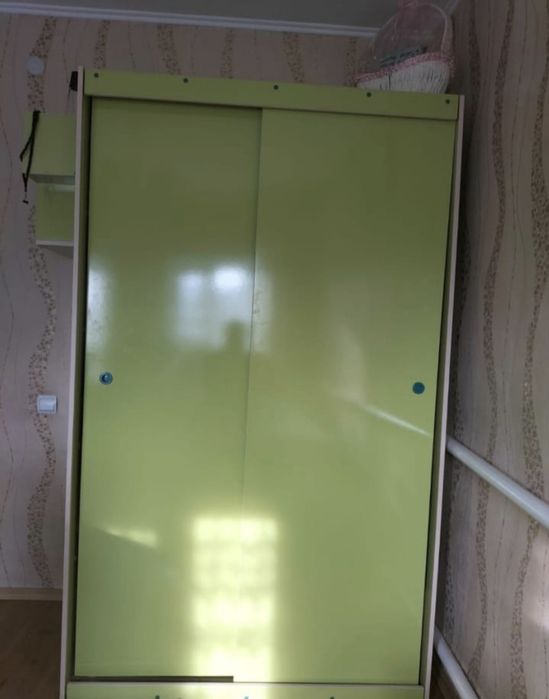 Продам срочно  горнитур