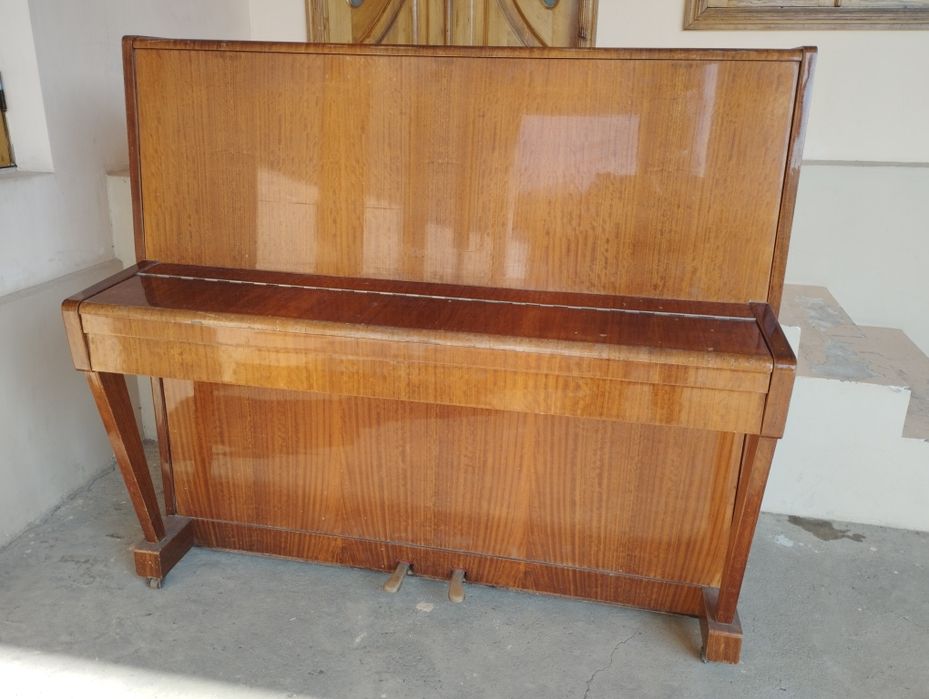 Oktaba Pionina Rassiyada ishlab chiqarilgan