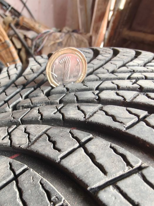 Все сезонни гуми Debica