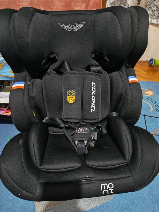 Столче за кола Moni