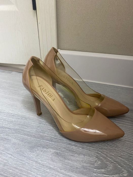 Женский туфли сатылады