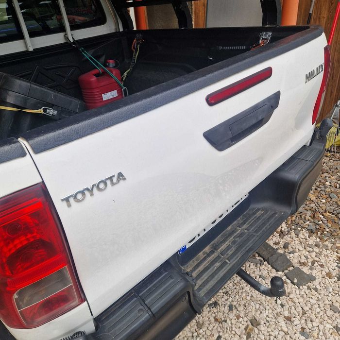 Vand Toyota Hilux gen VIII,2018