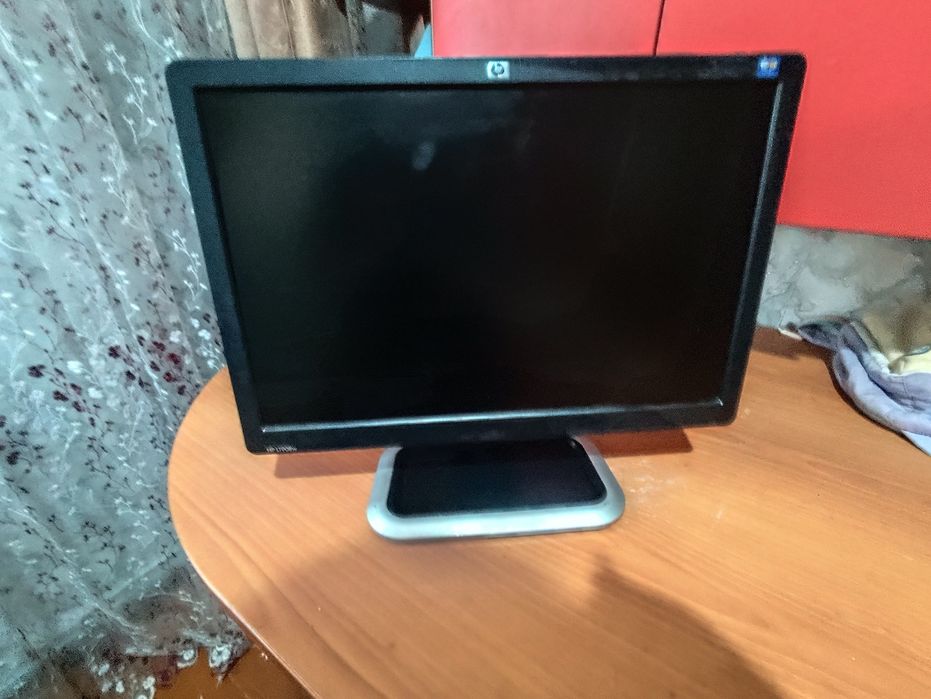 Продам Мониторы HP