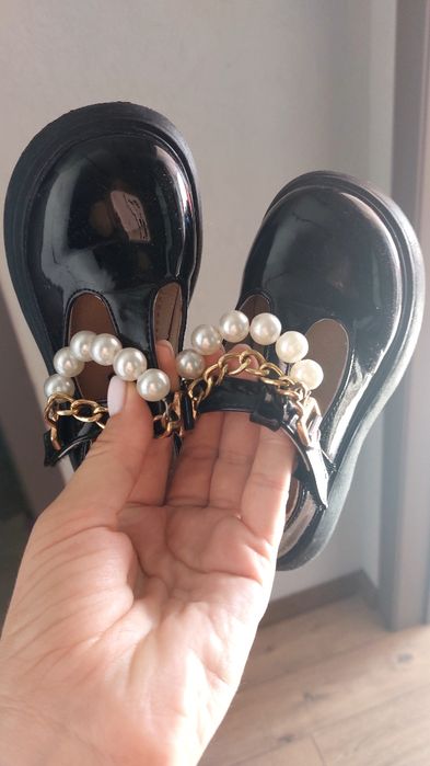 Продам туфельки 27 размер