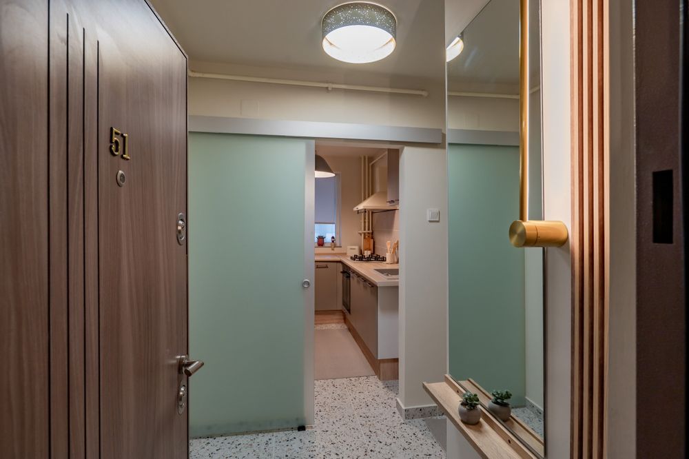 Tic Tac-2 camere decomandate confort 1, etaj 1, mobilat,utilat modern