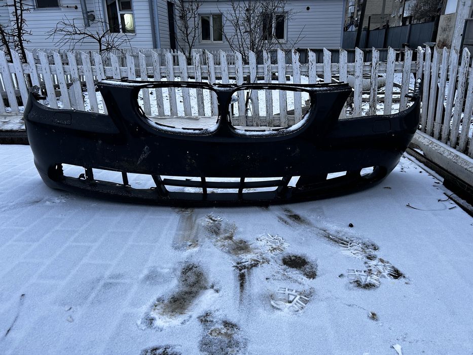 Продам бампер бмв е60