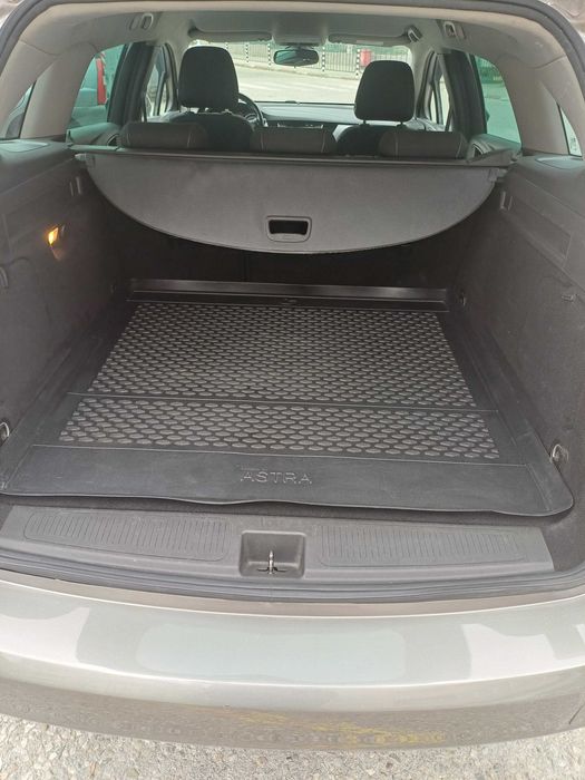 Продава се Опел астра перфектна