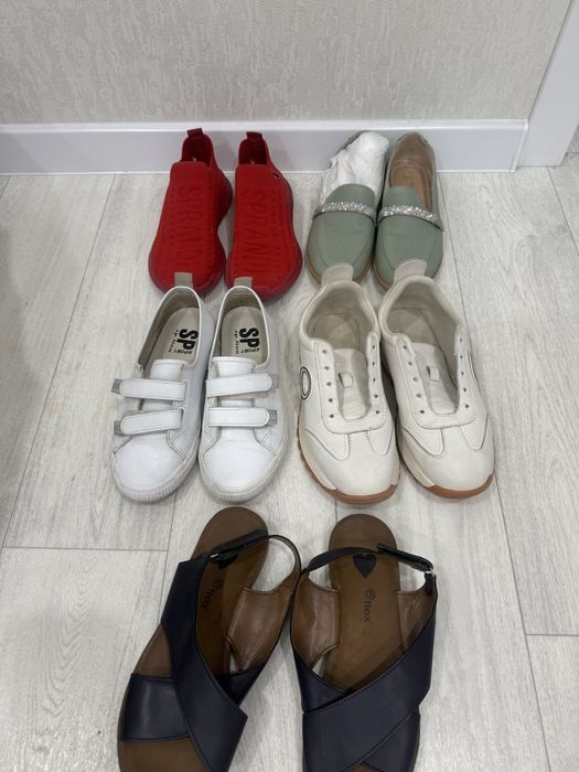 Продам женскую обувь