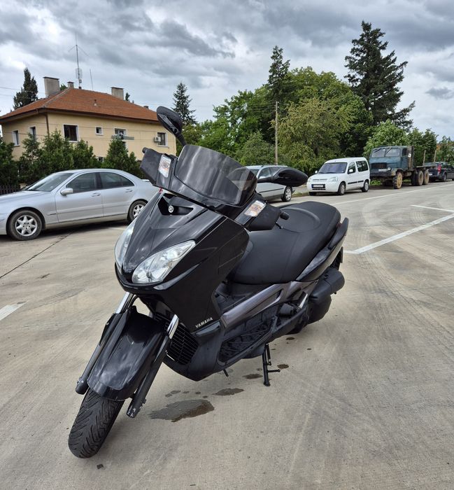 Yamaha X-MAX 125i