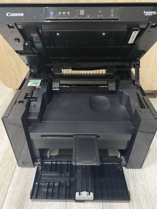 МФУ Canon MF3010