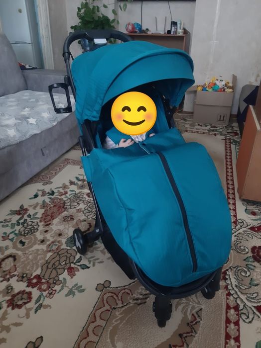 Продам коляску весна-осень