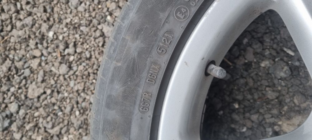 Оригинални джанти 17 ки за VW с Летни  Continental 225/45/17  Дот 2022