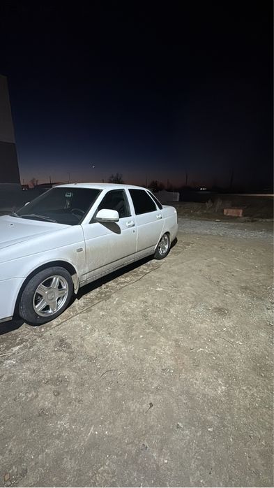 Продам приора 2 16 клапан 127 мотор